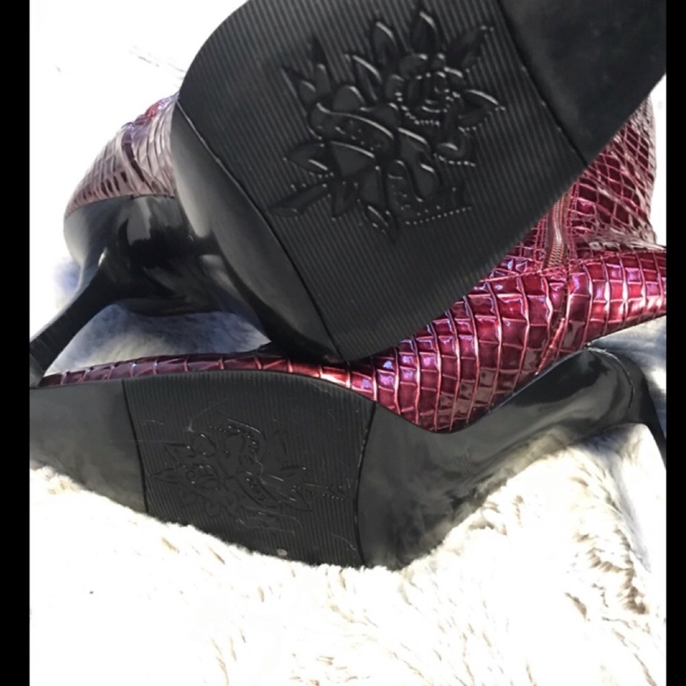 j.reneé shoes - Picture 5 of 6